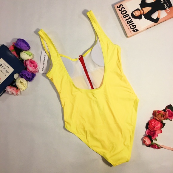 Beautiful yellow one piece swimsuit front zipper - Picture 4 of 4